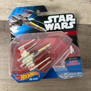 Hot Wheels Star Wars X-Wing Fighter Red 5 Die-Cast Toy With Flight‎ Navigator